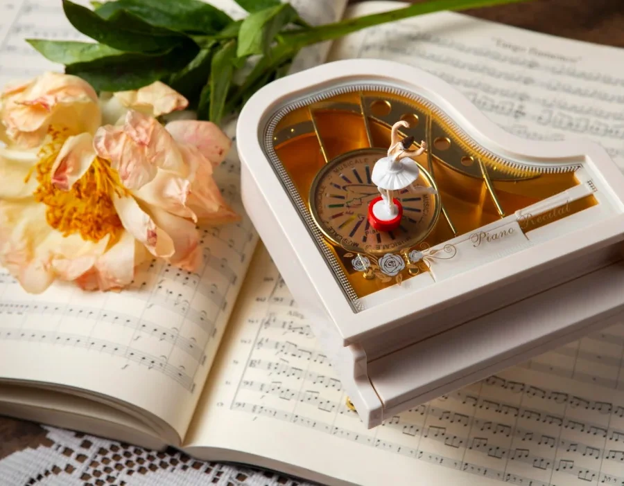 Piano Recital Music Box by Meilin Craft Studio, Taiwan — Honourable Mention, FRA Awards 2025