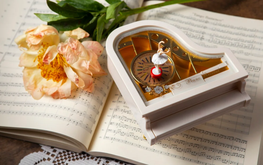 Piano Recital Music Box by Meilin Craft Studio, Taiwan — Honourable Mention, FRA Awards 2025